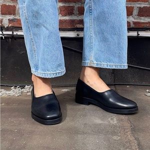 Suzanne Rae Glove Shoe